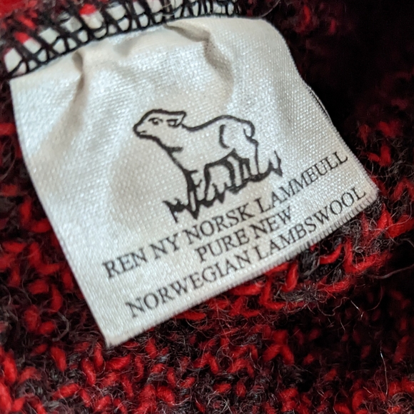 Vintage Volund Norwegian Pure New LambsWool Latch Front Elbow Patch Sweater - Picture 12 of 16